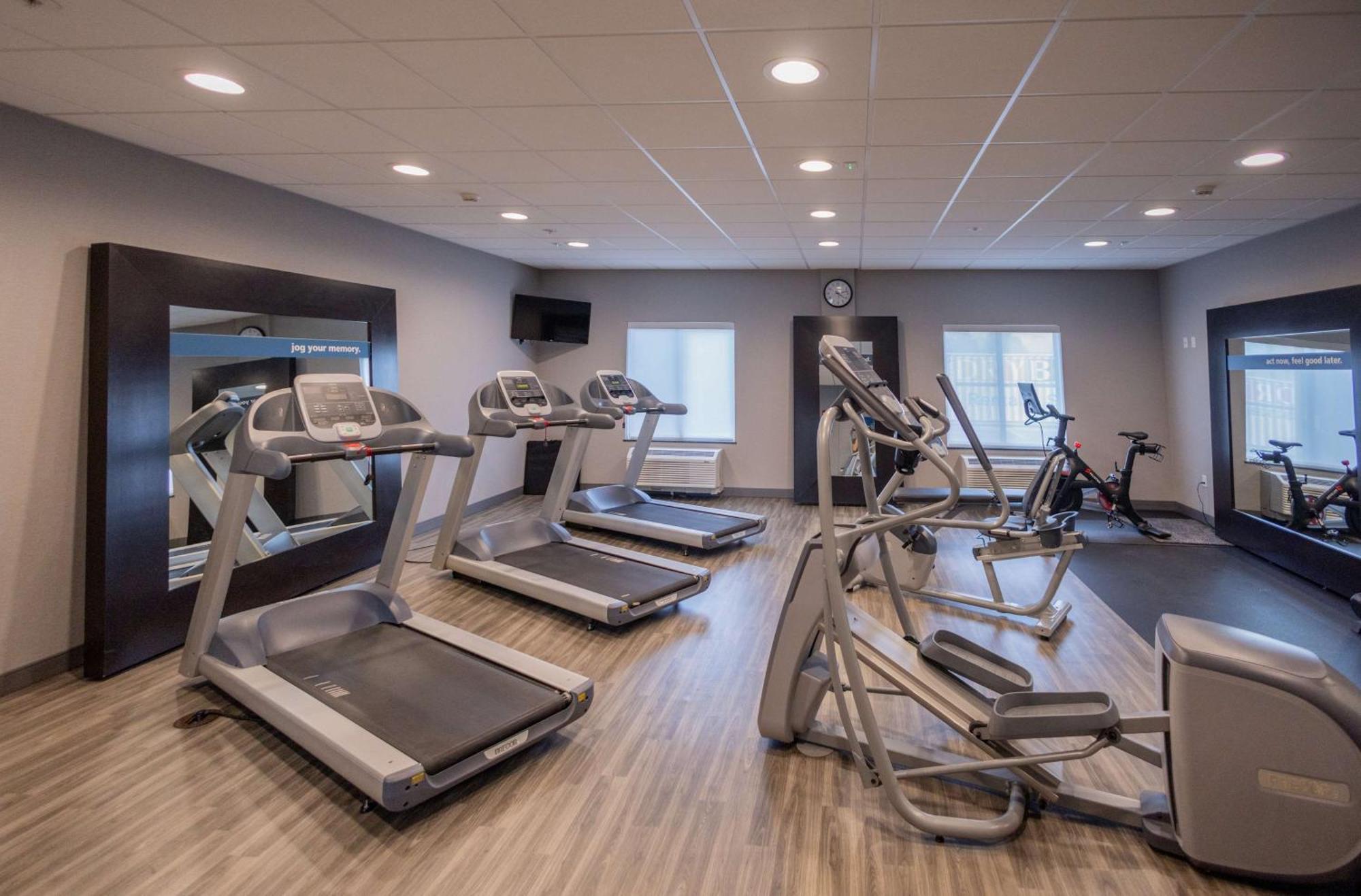 Hampton Inn & Suites By Hilton Seattle/Kent Extérieur photo