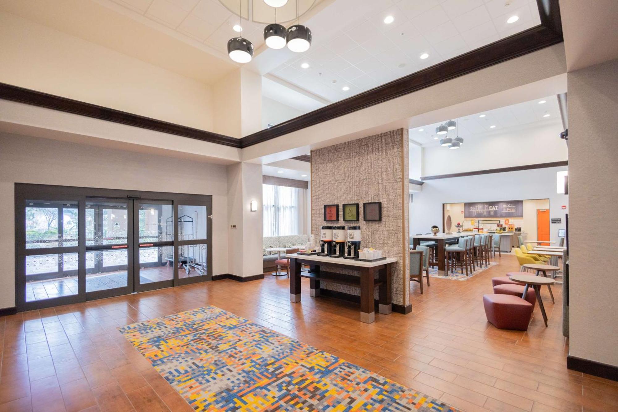 Hampton Inn & Suites By Hilton Seattle/Kent Extérieur photo
