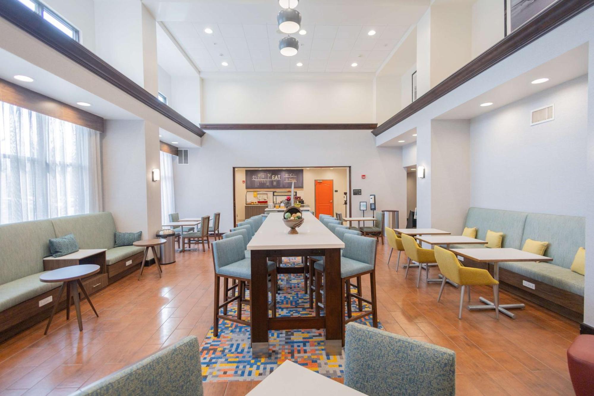 Hampton Inn & Suites By Hilton Seattle/Kent Extérieur photo